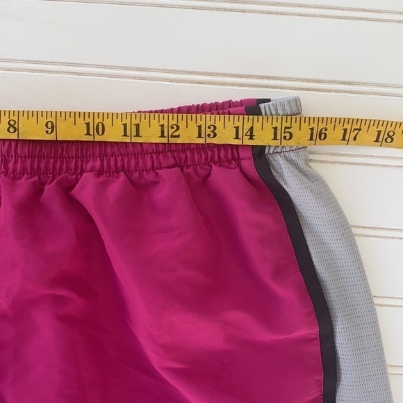 Pink Activewear shorts Size Large - Picture 8 of 10